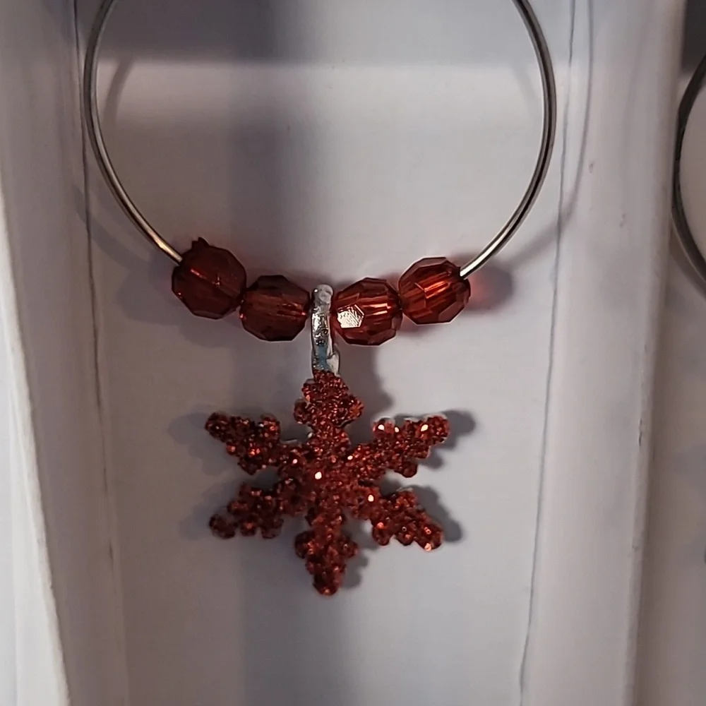 ASHLEY NICOLE WINE GLASS CHARMS